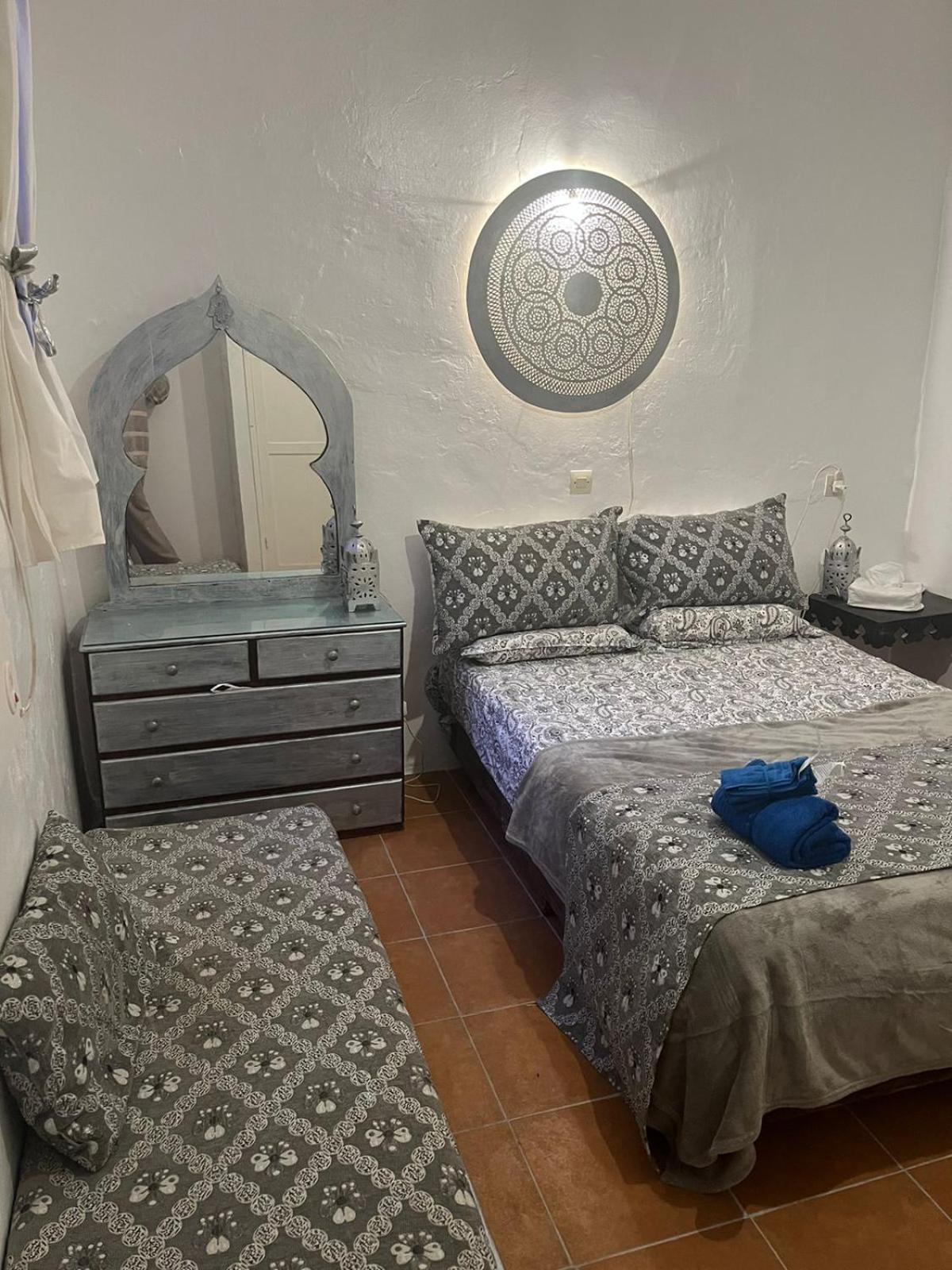 Hathor ,Casa Marroqui Con Dos Terrazas En La Medina Antigua , Ideal Parejas!! Wifi!! 艾西拉 外观 照片